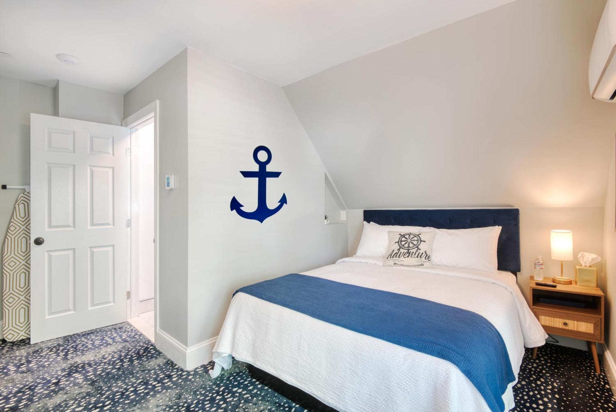Hudson Navigator Hotel Bagian luar foto
